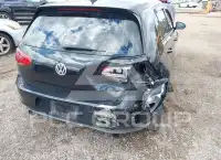 2015 Volkswagen GOLF фото