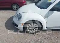 2015 Volkswagen BEETLE фото