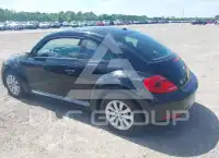 2015 Volkswagen BEETLE фото