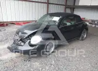 2015 Volkswagen BEETLE фото
