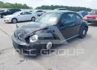 2015 Volkswagen BEETLE photo