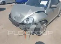 2015 Volkswagen BEETLE фото