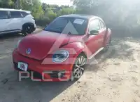 2015 Volkswagen BEETLE фото