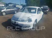 2015 Volkswagen BEETLE фото