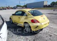 2015 Volkswagen BEETLE фото