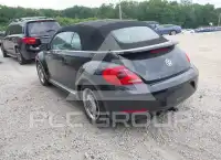 2015 Volkswagen BEETLE photo
