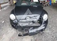 2015 Volkswagen BEETLE фото