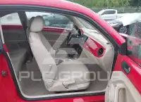 2015 Volkswagen BEETLE фото