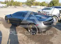 2015 McLaren 650S фото
