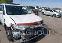 2016 Mitsubishi OUTLANDER photo