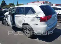 2016 Mitsubishi OUTLANDER фото