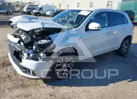 2016 Mitsubishi OUTLANDER фото