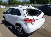 2016 Mitsubishi OUTLANDER фото