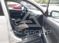 2016 Mitsubishi OUTLANDER фото