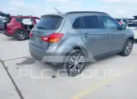 2016 Mitsubishi OUTLANDER photo