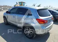 2016 Mitsubishi OUTLANDER фото