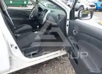 2016 Nissan VERSA фото