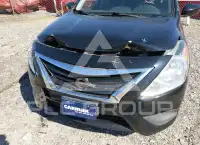 2016 Nissan VERSA photo