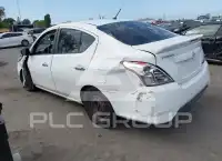2016 Nissan VERSA photo