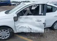 2016 Nissan VERSA фото