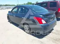 2016 Nissan VERSA photo