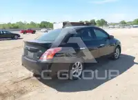 2016 Nissan VERSA photo
