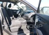 2016 Nissan ROGUE photo