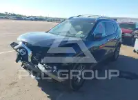 2016 Nissan ROGUE photo