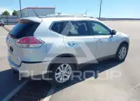 2016 Nissan ROGUE photo