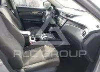 2016 Nissan ROGUE photo
