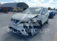 2016 Nissan ROGUE photo