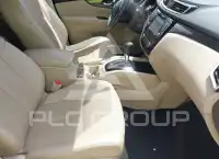 2016 Nissan ROGUE photo