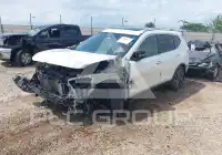 2016 Nissan ROGUE photo