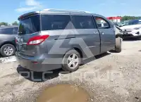 2016 Nissan QUEST photo