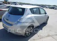 2016 Nissan LEAF фото