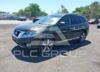 2016 Nissan PATHFINDER photo