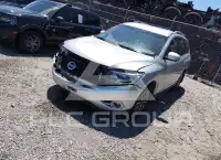 2016 Nissan PATHFINDER photo