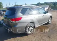 2016 Nissan PATHFINDER photo