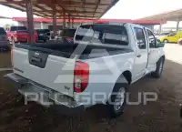 2016 Nissan FRONTIER photo