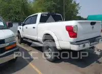 2016 Nissan TITAN фото