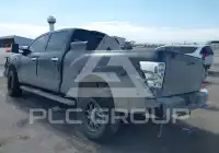 2016 Nissan TITAN фото