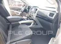 2016 Nissan TITAN фото
