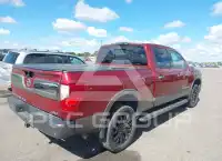 2016 Nissan TITAN фото