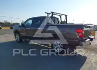 2016 Nissan TITAN фото
