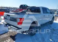 2016 Nissan TITAN photo