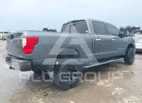 2016 Nissan TITAN фото