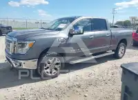 2016 Nissan TITAN фото
