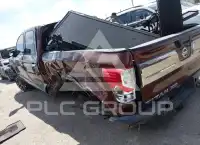 2016 Nissan TITAN фото