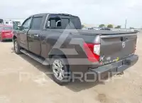 2016 Nissan TITAN photo