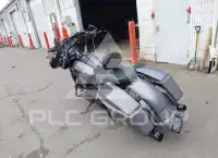 2016 Harley-Davidson FLHX photo